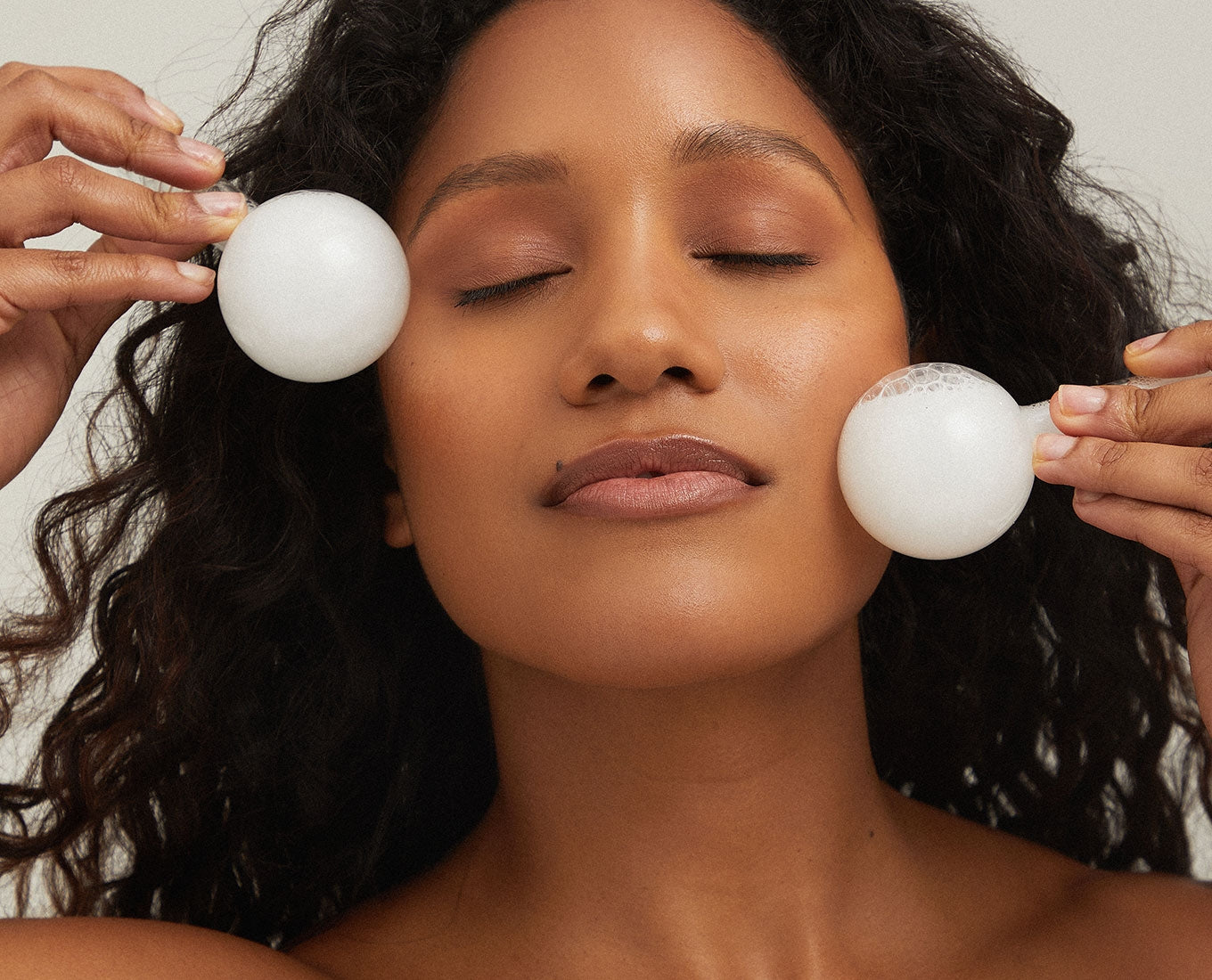 Skin Chill Globes (Ginger & Me) Massage Facial Tool